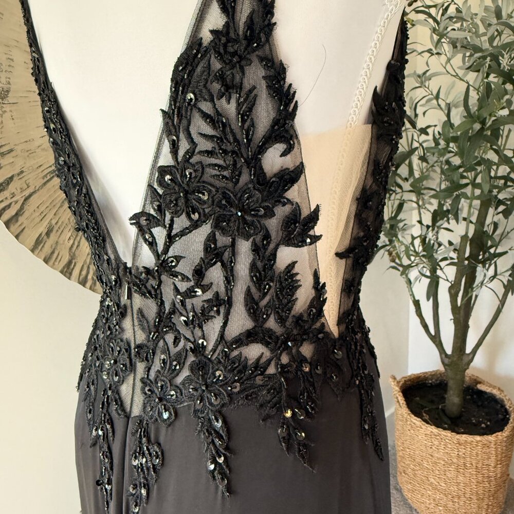 Jovani Black Embroidered Bodice Plunging Neck Prom Dress 23124 - Picture 4 of 8